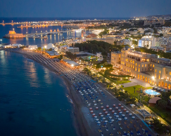 Rhodes wedding ceremonay at Grande Albergo Wedding Venue