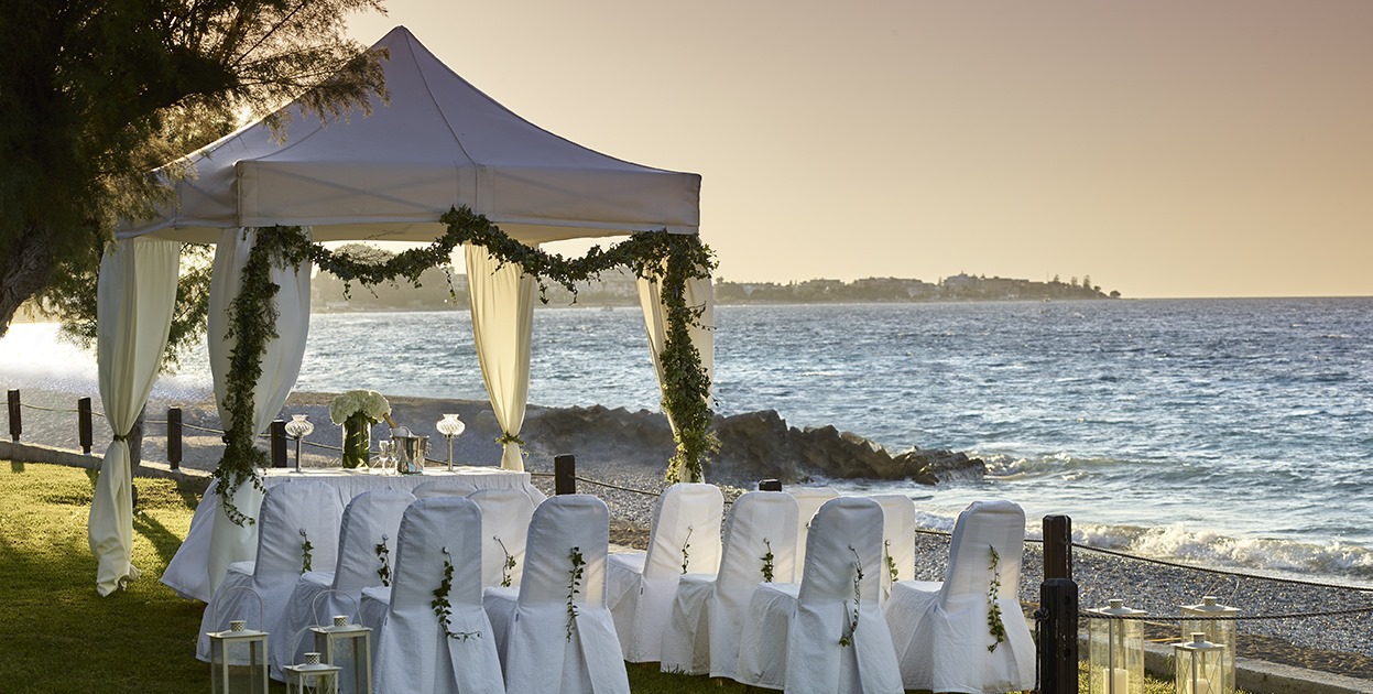 All-inclusive beach wedding at Amus Hotel & Spa