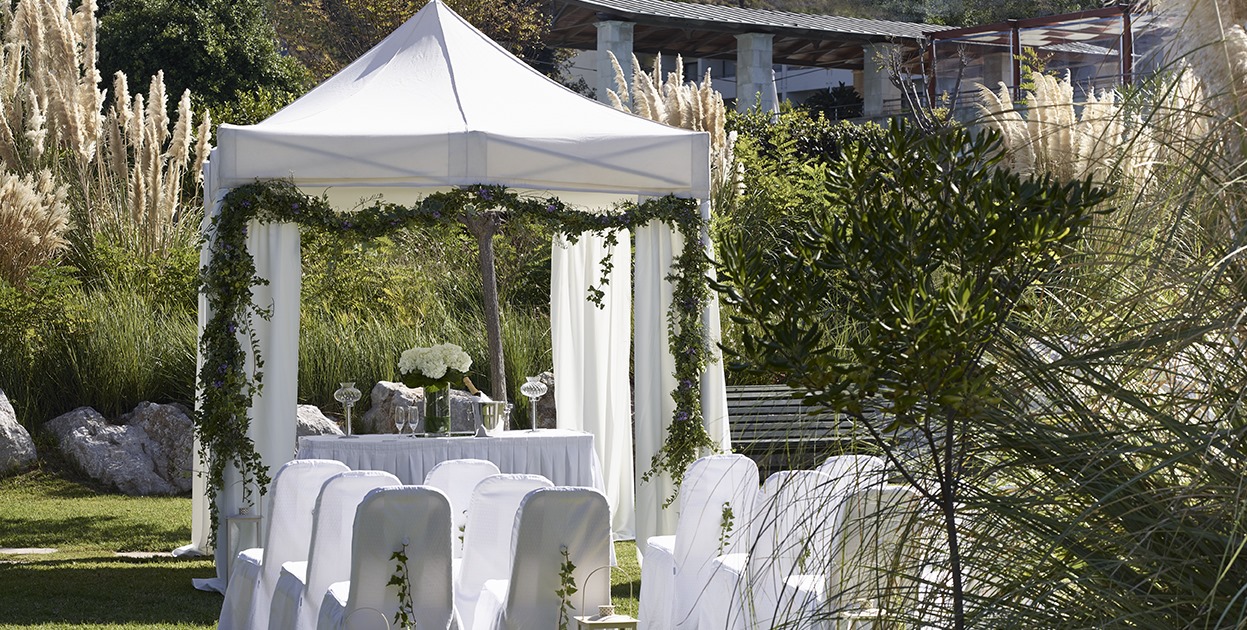 All-inclusive beach wedding at Amus Hotel & Spa