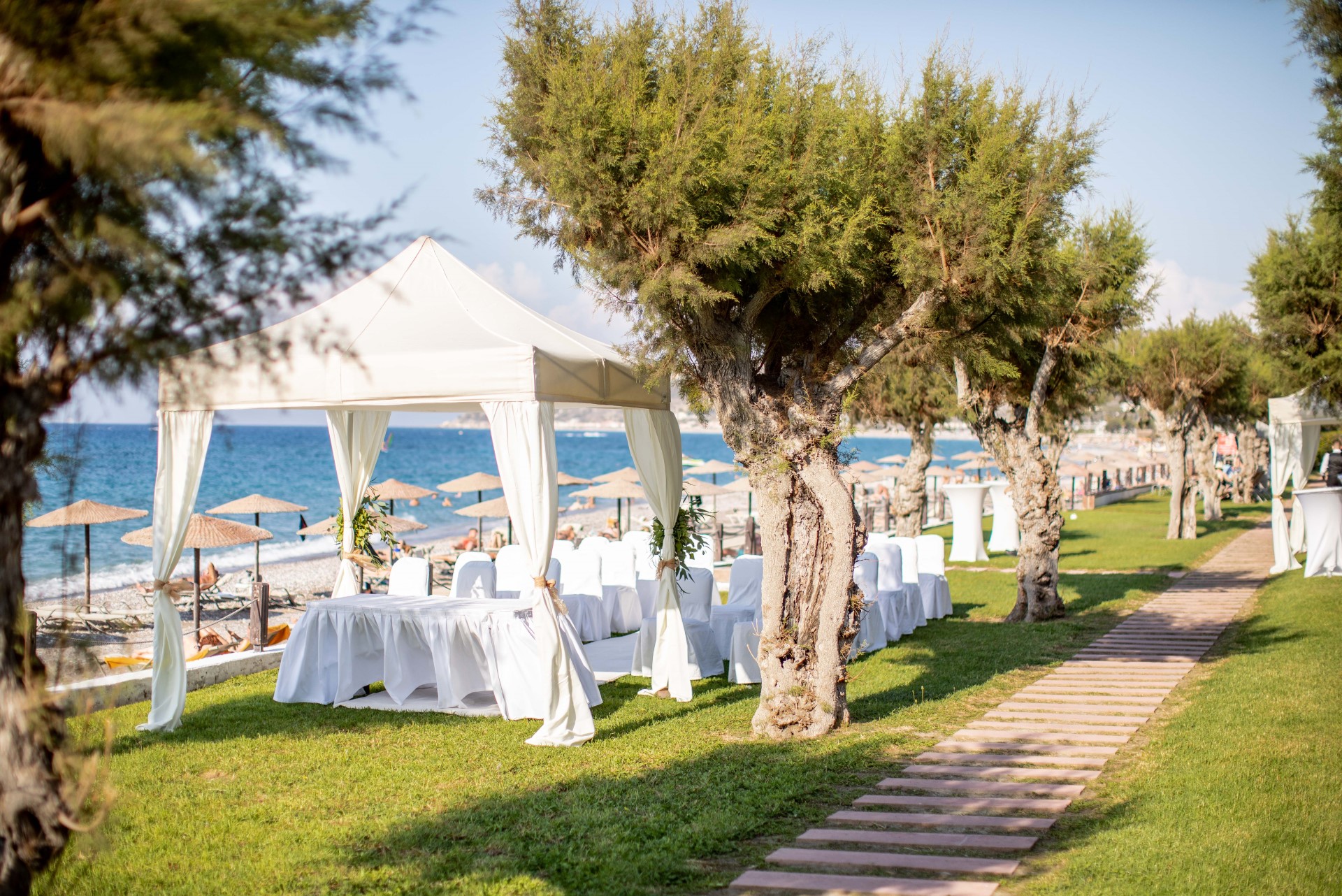 All-inclusive beach wedding at Amus Hotel & Spa